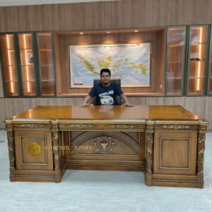 Meja Kantor Direktur Jati Mewah Jepara